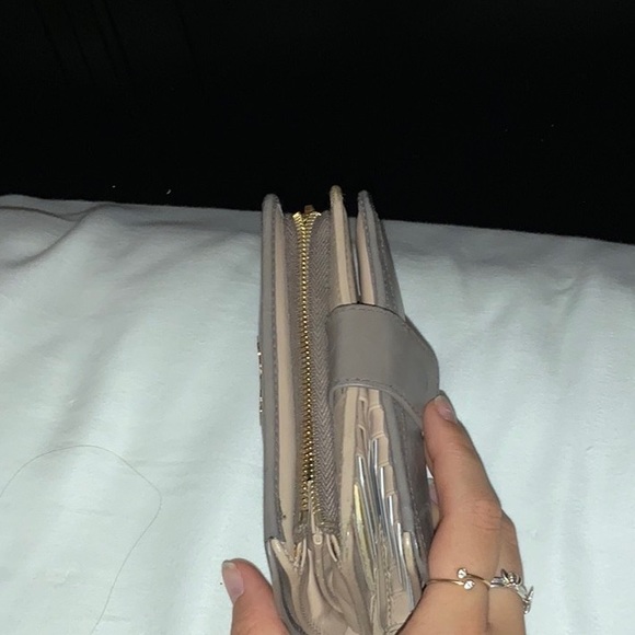 Grey prada wallet - Picture 4 of 6